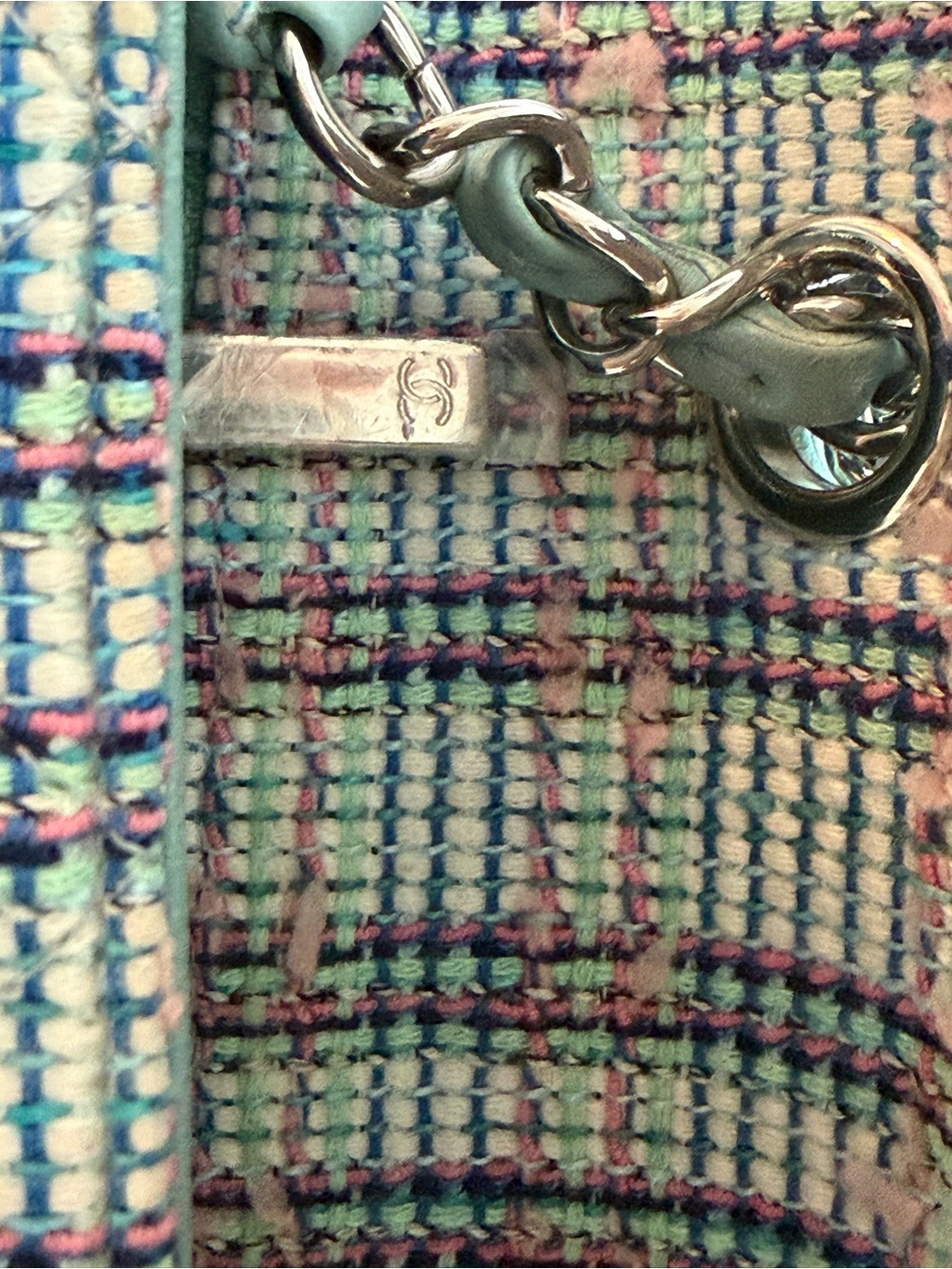 Chanel Tweed Mini Single Flap - SS 2020 Collection - Picture 9 of 12